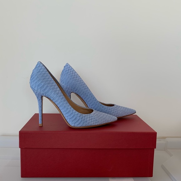 Salvatore Ferragamo Susi Snakeskin Pumps - Picture 2 of 10